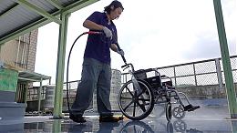 辅具是要被清洁的！#伊甸无障碍创新服务中心｜伊甸基金会