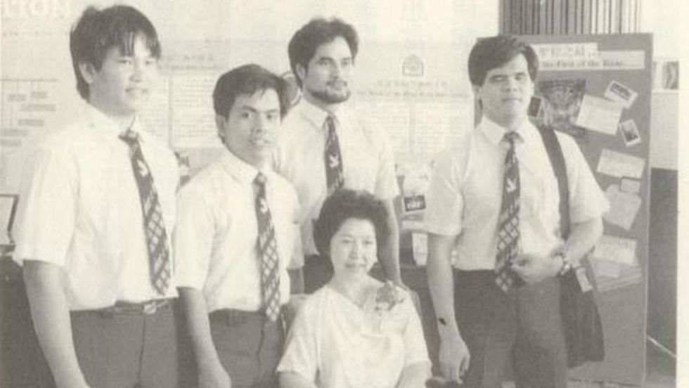 1985年 成立全台第一个盲人合唱团「喜乐四重唱」