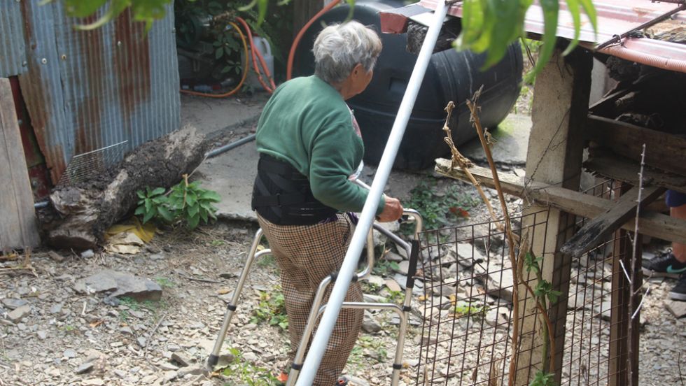 1997年 开展长青家园，老人服务开端