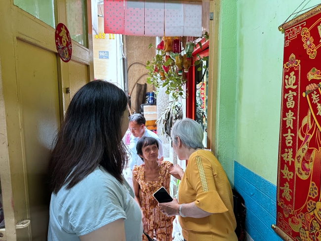 越南教会通过送餐、关怀，与在地社区链接
