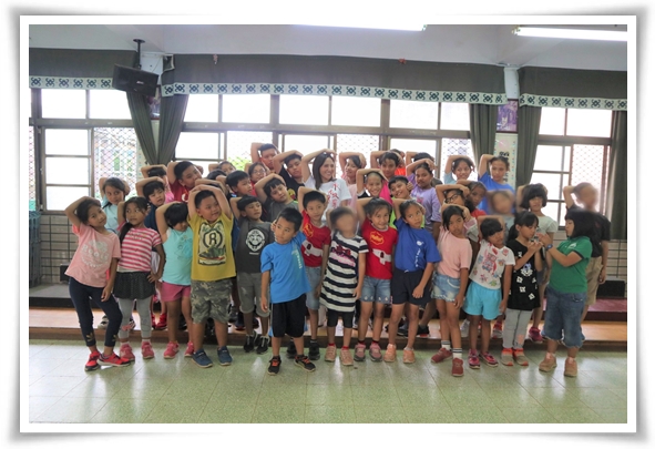 梁文音担任伊甸2020星梦想公益大使，昨(2)日前往偏乡担任一日教师，陪伴孩子度过快乐时光。