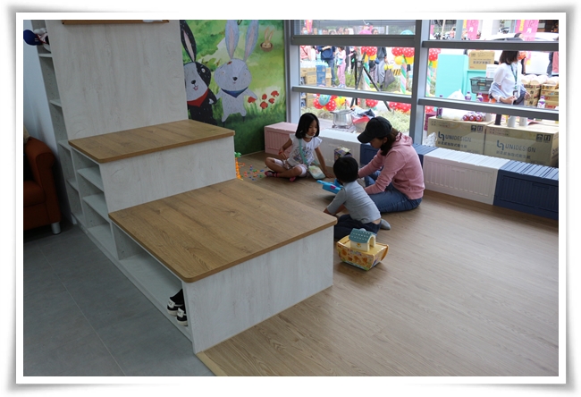 伊甸“好邻育贤店”设置社区图书室提供亲子舒适的活动空间