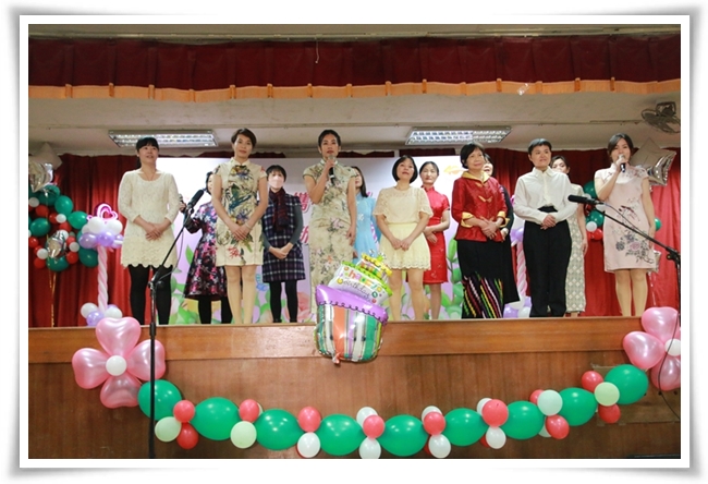 新移民台语班所带来的台语歌曲“阮的幸福”，获得台下观众的肯定与支持。
