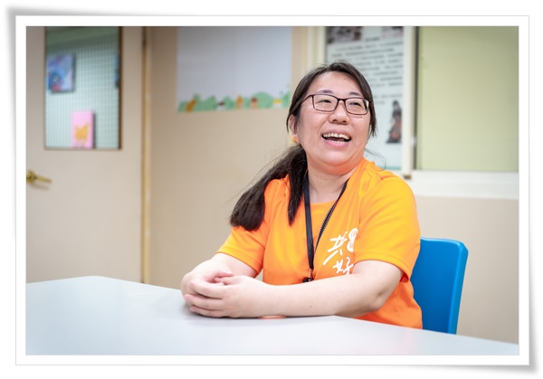 正能量职能治疗师杨沛璇，投入伊甸身心障碍者服务六年，致力于提升他们的生活品质。