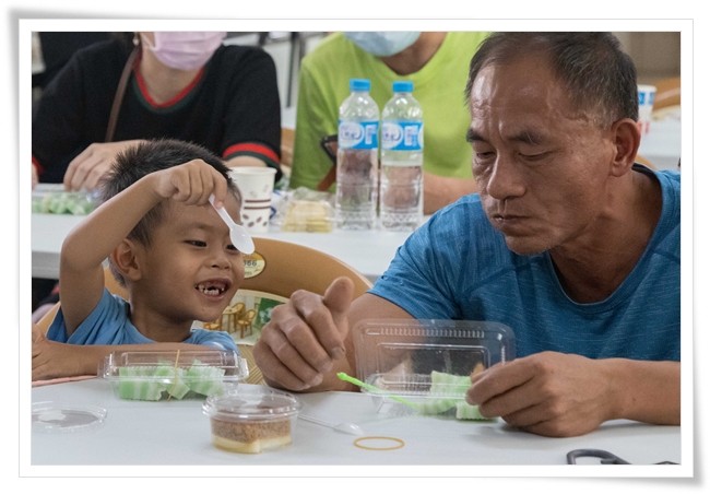 品尝印尼甜点美食