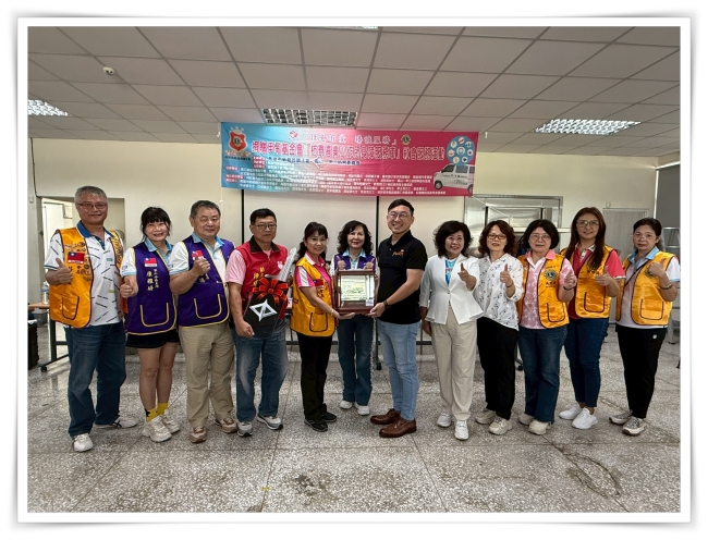 高雄市新強薇獅子會看見屏東在地服務需求,捐贈車輛讓服務更安全、便利