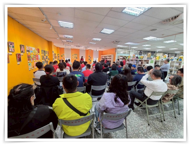 成果展開幕活動,許多家長、貴賓前來支持