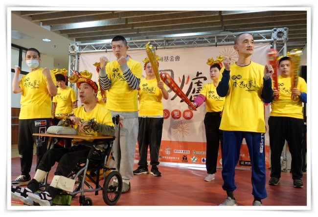 活動由住民帶動唱揭開序幕