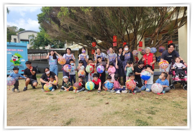 彩繪燈籠慶元宵，旗山慢飛天使變身大藝術家