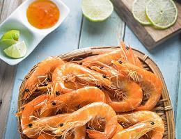 随爱起飞 阿潭伯海食助迟缓儿接受疗育