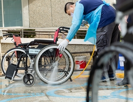 体验辅具清洁 4/10-13欢迎至辅具长照展找伊甸