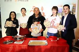 【影音新闻】听损慢飞天使开口说爱 新手妈妈张棋惠教做甜点