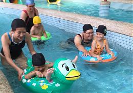 慢飞天使游泳体验营 小勇士「妍妍」泳往向前