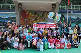 送爱到偏乡  冠军建材深入泰兴国小送圣诞礼物