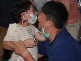 慢飞天使守护者 超人爸爸让爱相随