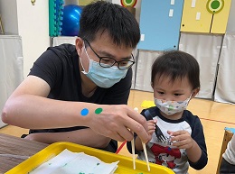 亲子共学团体 凤山社区据点和你玩在一起