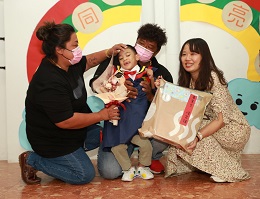 毕典有洋葱 东港慢飞天使展新程