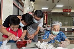 逗阵来煮饭 祖孙乐厨爱更多