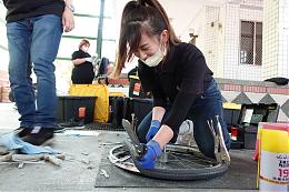 伊甸辅具检修前进茂安 为在地身障、长辈安全把关