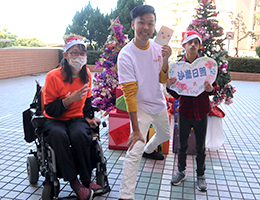 新北市淡水沙仑日照身障学员与艺人香蕉组团表演 送暖报佳音