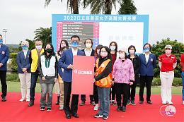 日立公益号召暖捐95万善款 行动力挺伊甸身障服务