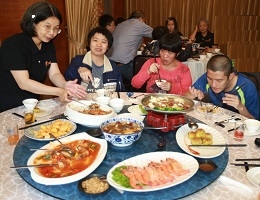 伊甸邀独居身障者围炉  暖胃又暖心