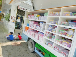 青疯侠育儿车10年 环台99圈